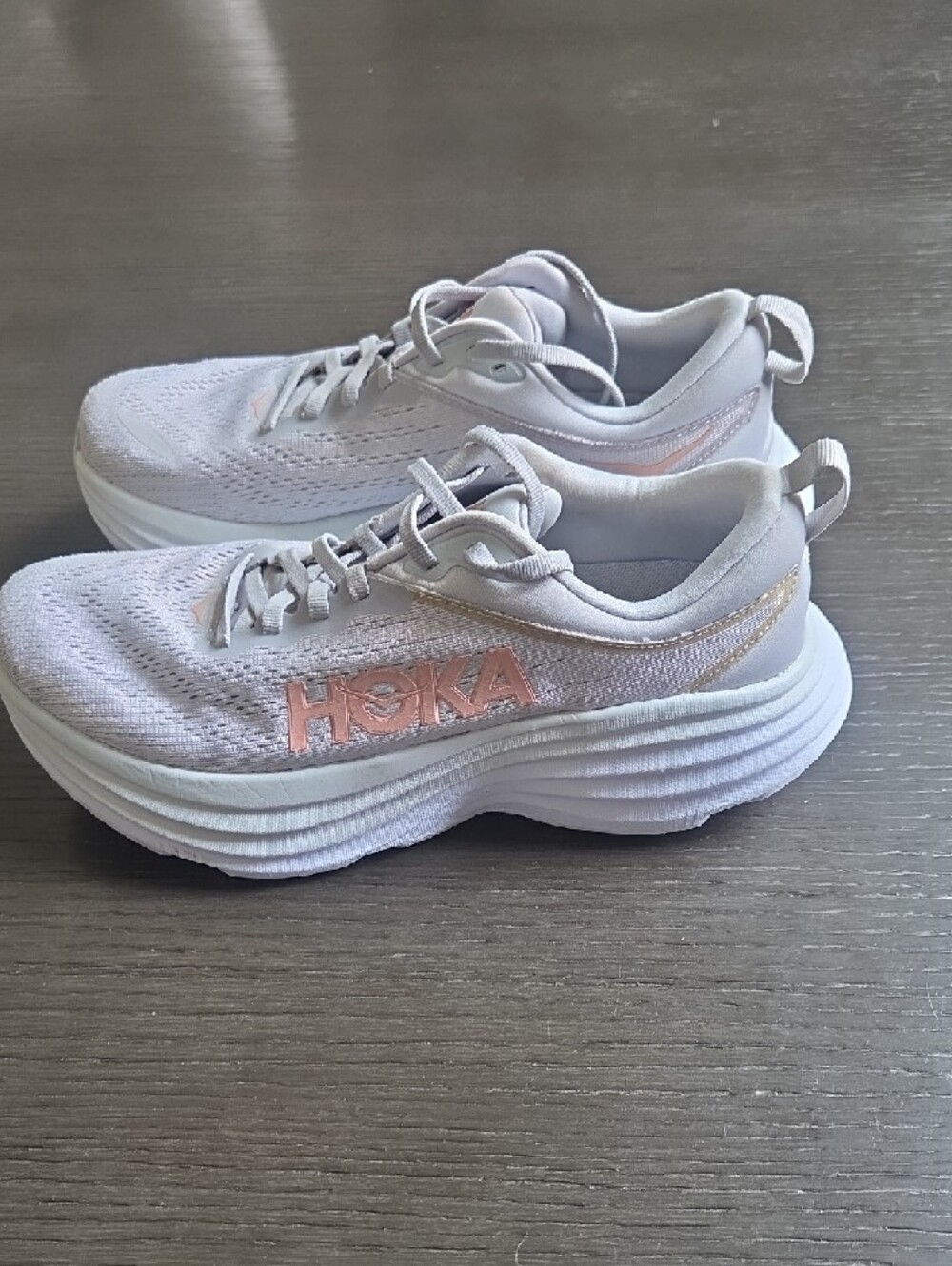 Women's Breathable Athletic Sneakers in Light Gray and Pink Size 8.5 Like New. - Picture 2 of 5